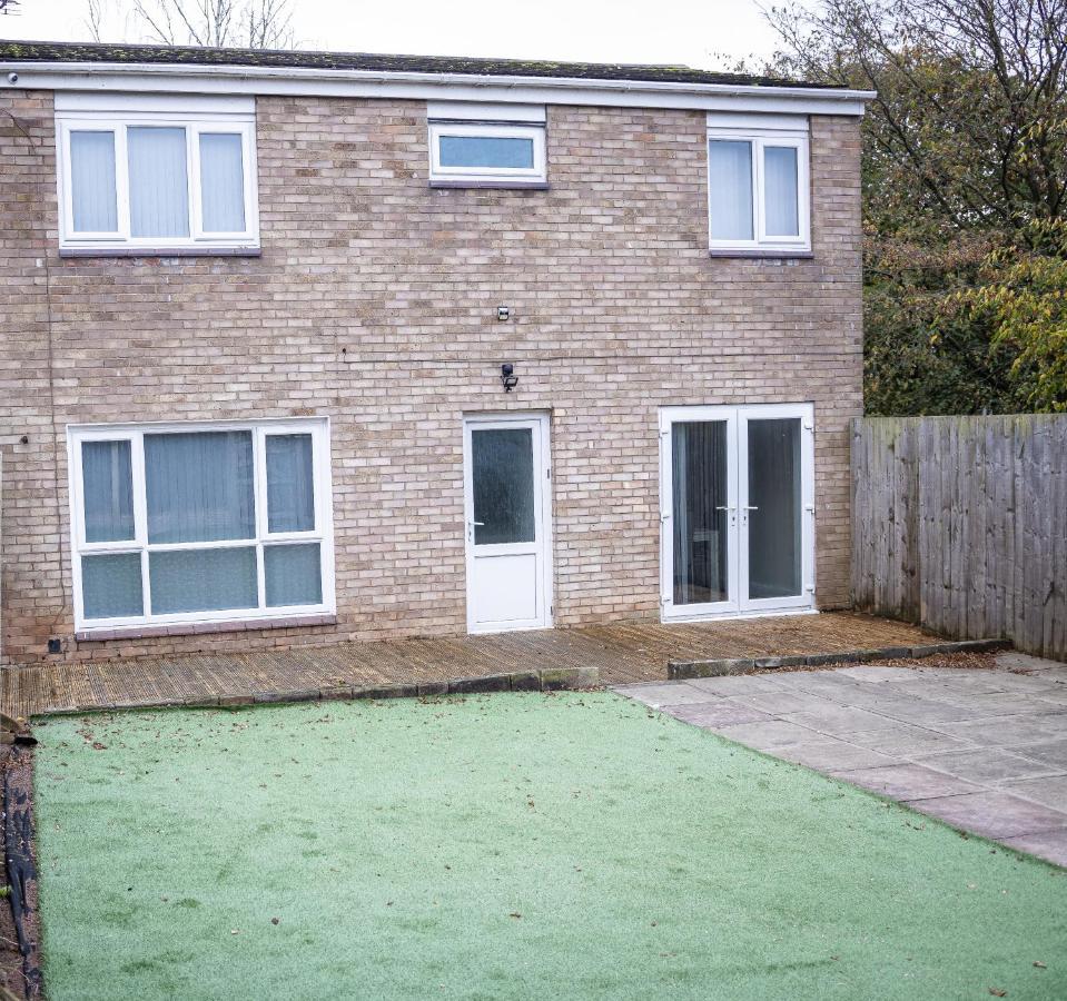 Lush Lodge -Home Away In Telford, For Contractors, Families, Group Of Friends, Long Term Stays Exterior photo